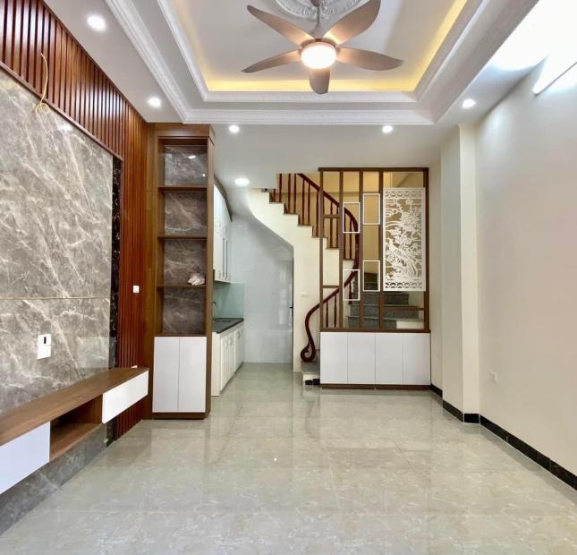Bán nhà phân lô Hoàng Văn Thái, 35.5M2 x 6T x 4 TỶ 9, NHÀ MỚI - LÔ GÓC - Ở LUÔN