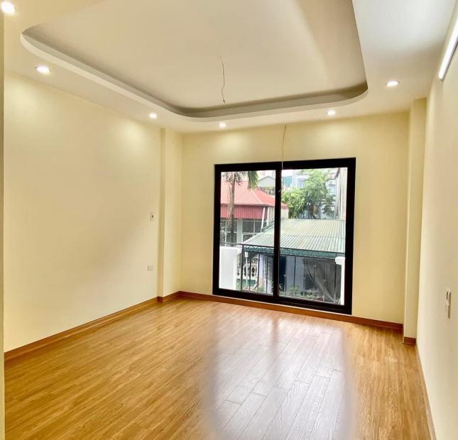 Bán nhà phân lô Hoàng Văn Thái, 35.5M2 x 6T x 4 TỶ 9, NHÀ MỚI - LÔ GÓC - Ở LUÔN