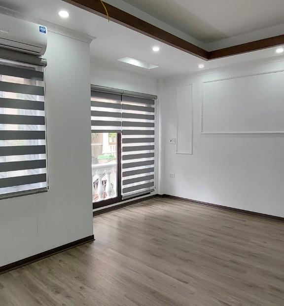 Cần bán nhà 32m2x5T tại Quang Tiến-Nam Từ Liêm, gần Vinhome Đại Mỗ, cách Mỹ Đình 2km. LH 0984672007