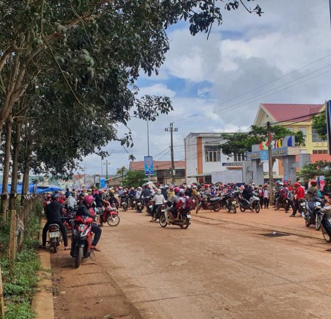 Bán đất thổ cư khu hành chính Phú Lộc Krông Năng giá 650 triệu