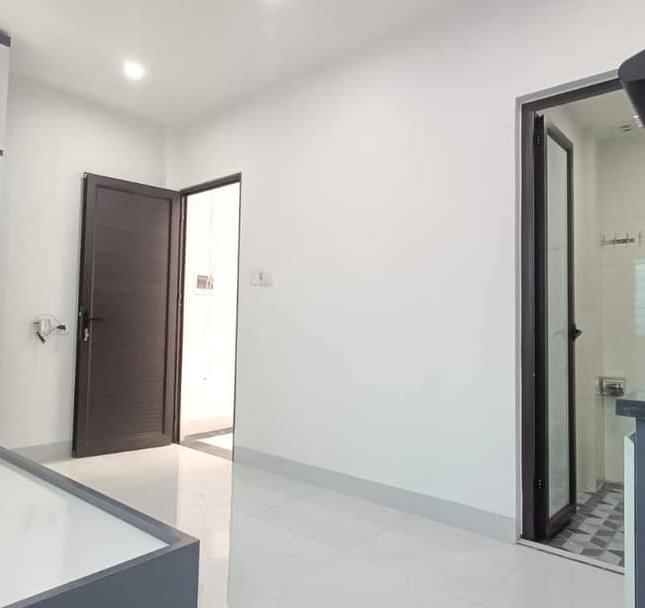 Phố Bùi Xương Trạch - 41m x 6 Tầng x 6.99 Tỷ - DOANH THU 600TR/NĂM - THANG MÁY- 10 PHÒNG