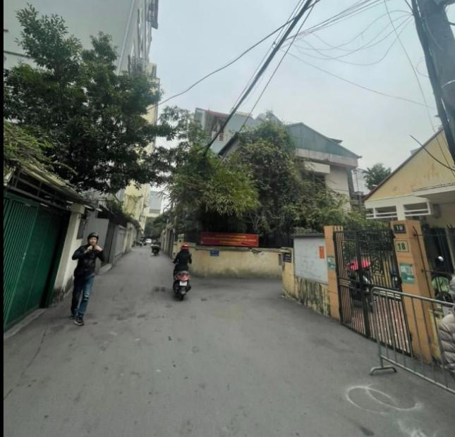Bán nhà Liễu Giai, diện tích 137m2, mặt tiền 8m, giá chỉ 30 tỷ - Quận Ba Đình. Hotline O94lO7l689