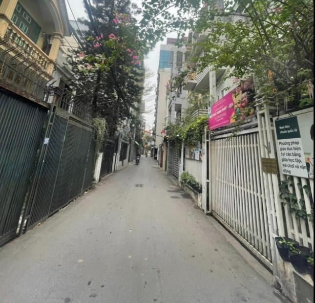 Bán nhà Liễu Giai, diện tích 137m2, mặt tiền 8m, giá chỉ 30 tỷ - Quận Ba Đình. Hotline O94lO7l689
