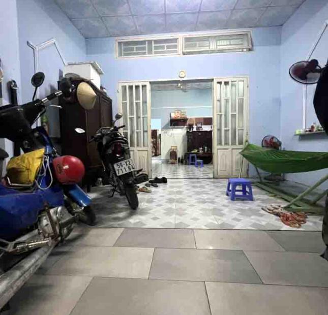Bán nhà Đường Số 10, Linh Xuân, Thủ Đức 110m2_4.3x25m Chỉ Nhỉnh 3 Tỷ xíu, SHR, Không Quy Hoạch