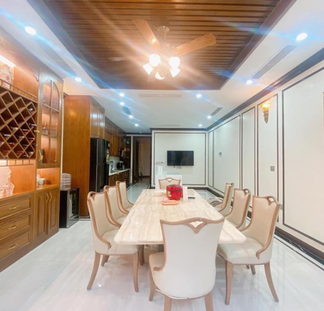 Biệt thự Trần Đại Nghĩa 80m2, 6 tầng, thang máy, ô tô tránh, nội thất nhập ngoại