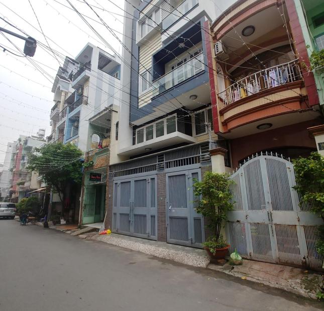 Kẹt vốn bán gấp nhà MT Nguyễn Thời Trung Quận 5 3.3x15m giá chỉ hơn 9 tỷ