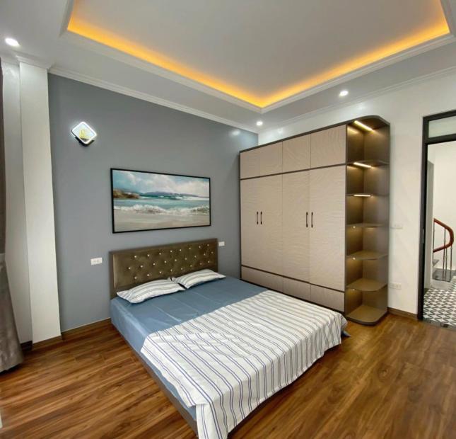 NGÕ ĐẸP THOÁNG SÁNG - VUÔNG ĐÉT NÉT CĂNG, ĐẸP MỚI LUNG LINH - SÁT PHỐ - FULL NỘI THẤT TẶNG LẠI