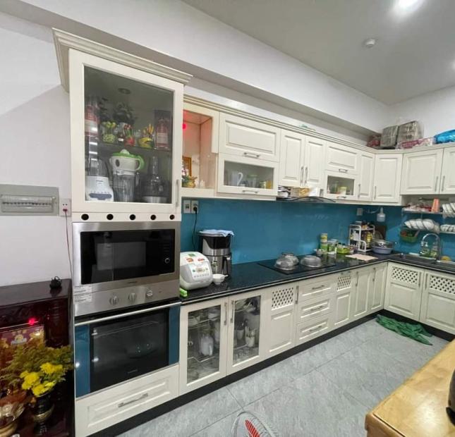 LINH TÂY, 141M2, NGANG 9M, NỘI THẤT ĐẸP, NHÀ RỘNG BỀ THẾ GIÁ 4.1 TỶ