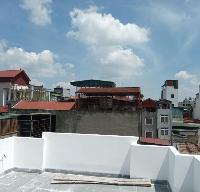 LÔ GÓC - NGAY MẶT NGÕ BẠCH ĐẰNG - HAI BÀ TRƯNG - 31M2X 5TX 4.6 tỷ  CÓ THỂ KINH DOANH NHỎ - GIÁ RẤT