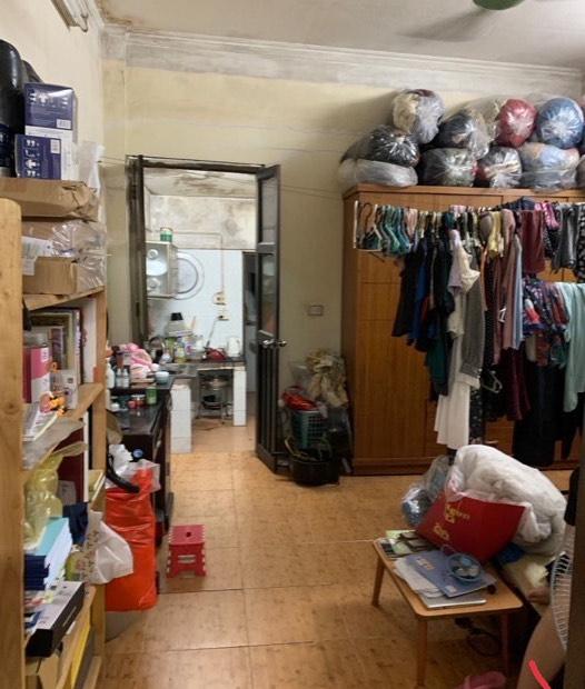BÁN NHÀ XUÂN THỦY, CẦU GIẤY 40 M- NHỈNH 5 TỶ DÂN XÂY-CÁCH 30M RA PHỐ- NGÕ VĂN MINH,