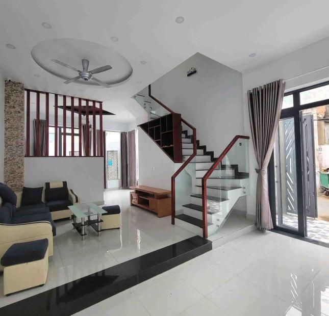 Bán Gấp Nhà Gần Ngã Tư Thủ Đức, Bình Thọ, Thủ Đức, 66m2_4.5x16, Hẻm 6m Chỉ Hơn 6 Tỷ_Giá cũ 9 Tỷ