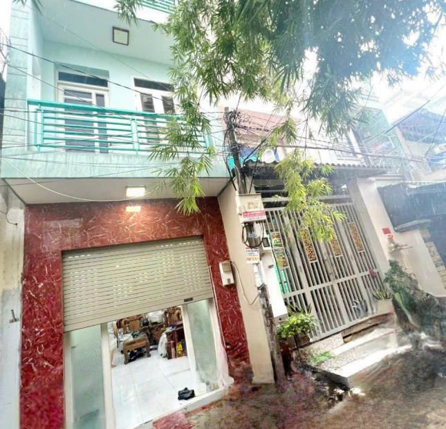 Bán nhà gần chợ Bình Long , dt 3 x 15