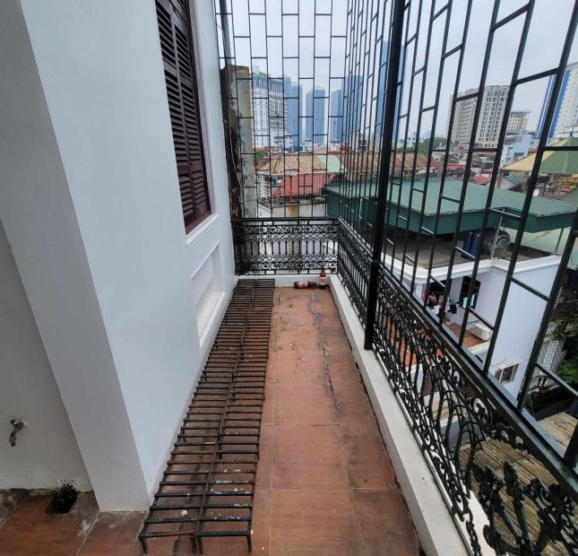 Hoàng Hoa Thám 63m², 5 tầng, MT 6.7m, giá 11.7 tỷ Ba Đình. O94lO7l689