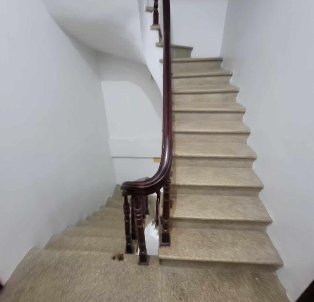 Hoàng Hoa Thám 63m², 5 tầng, MT 6.7m, giá 11.7 tỷ Ba Đình. O94lO7l689