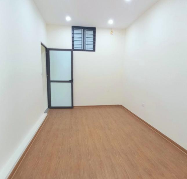 Bán nhà Tôn Đức Thắng, Đống Đa 24m,4T, mt 4,6m giá 2,85tỷ.NHÀ SIÊU ĐẸP - NGÕ THÔNG - 30M RA PHỐ