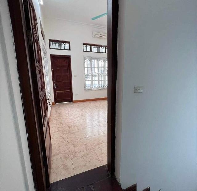 Giáp Nhất - Thanh Xuân, Lô Góc, D.Tích 68m2, 3 Tầng, MT Rộng, Giá 7.6 tỷ