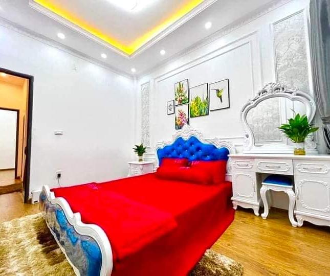 NHÀ ĐẸP  4 TẦNG 5 NGỦ DT:36M2  GIÁ:4.65 TỶ PHỐ TRẦN BÌNH QUẬN CẦU GIẤY