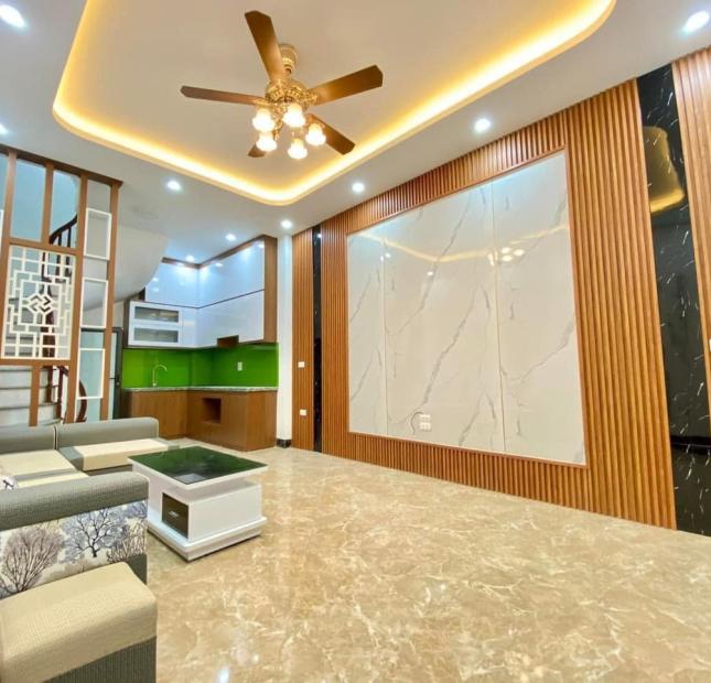 Bán Nhà Minh Khai Dân Xây 48m2x5 tầng, Ngõ Thông, Ô TÔ tránh đỗ gần nhà chỉ 6 tỷ 9.