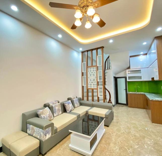  Bán Nhà Minh Khai Dân Xây 48m2x5 tầng, Ngõ Thông, Ô TÔ tránh đỗ gần nhà chỉ 6 tỷ 9.