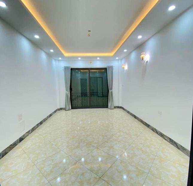  Bán Nhà Minh Khai Dân Xây 48m2x5 tầng, Ngõ Thông, Ô TÔ tránh đỗ gần nhà chỉ 6 tỷ 9.