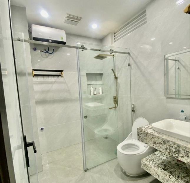 Bán nhà Hồng Tiến, Long Biên 50m2 x 7 tầng x MT 4m. Giá 10.8 tỷ
