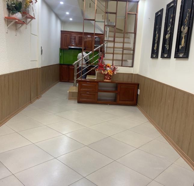 Bán nhà phố Khương Hạ, Thanh Xuân, chủ tự xây, gần phố, gần ô tô, DT 33m2x5T chỉ 4.1 tỷ