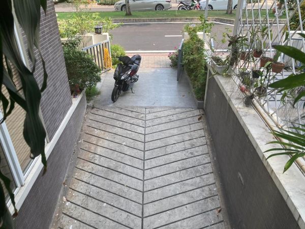 Bán biệt thự trung tâm Q7 chỉ 1km sang Q1 giá chỉ 20,4 tỷ