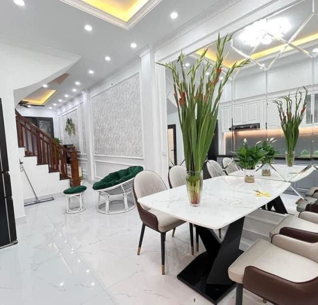 Bán Nhà Ngõ 58 Trần Bình 33m2 x 4 tầng, ngõ thông, nhà mới ở ngay , tặng full nội thất sang trọng,