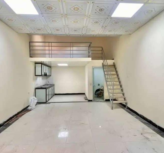 BÁN NHÀ LĨNH NAM, 34m2x 2T, MT4.3m, Ô TÔ ĐỖ CỔNG, LÔ GÓC, KINH DOANH, CHỈ NHỈNH 1 TỶ