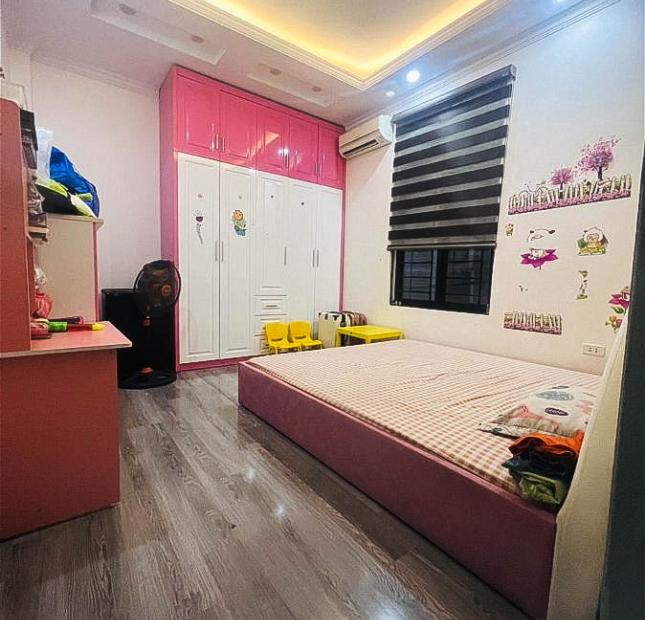 Bán nhà lô góc phố Giáp Nhị - ô tô đỗ cửa - 42m2, 4 tầng(4PN), giá chỉ 4 tỷ