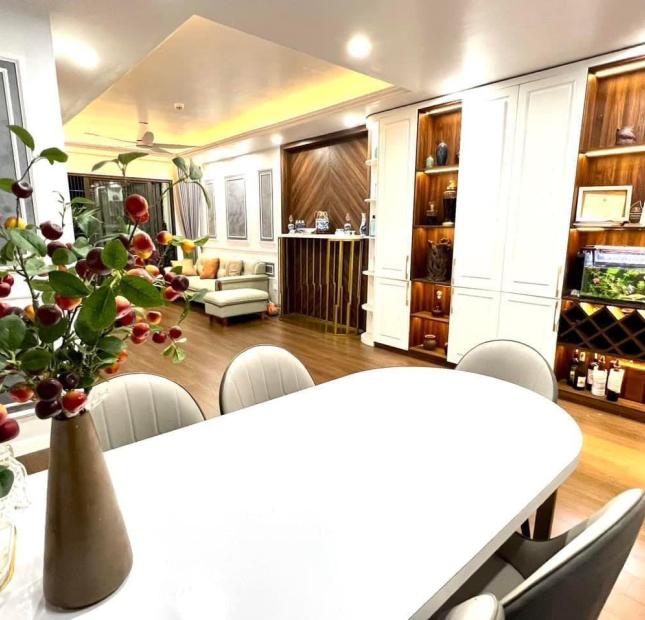 CHỦ BÁN CHUNG CƯ AZ LÂM VIÊN-  CẦU GIẤY- HÀ NỘI GẦN CÔNG VIÊN 120 GIÁ 5.5 TỶ 0987,062.288