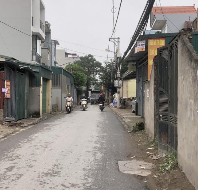 Bán đất Cự Khối, ô tô tránh, KD, 260 m2, MT 7,5 m, chỉ 58 tr/m2.