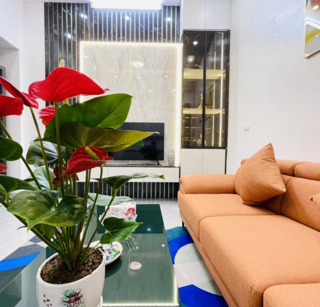 NGÕ 190 NGUYỄN TRÃI - NHÀ ĐẸP 4 TẦNG - MT 5.3M2 - VUÔNG ĐẸP - NHỈNH 3 TỶ