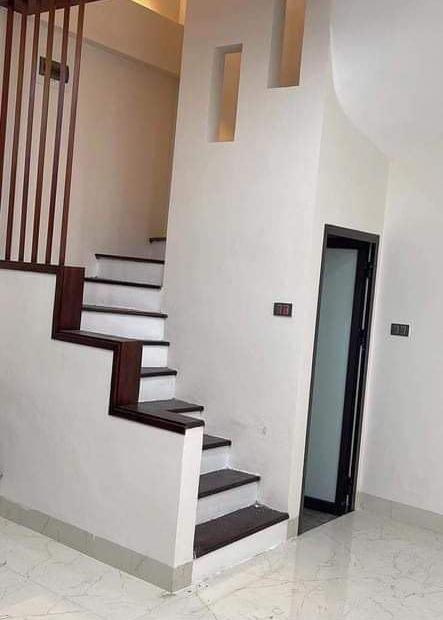 Bán nhà Thanh Xuân, ngõ thông tứ tung, tiện ích bao la, thiết kế hợp lý, 3,3 tỷ.