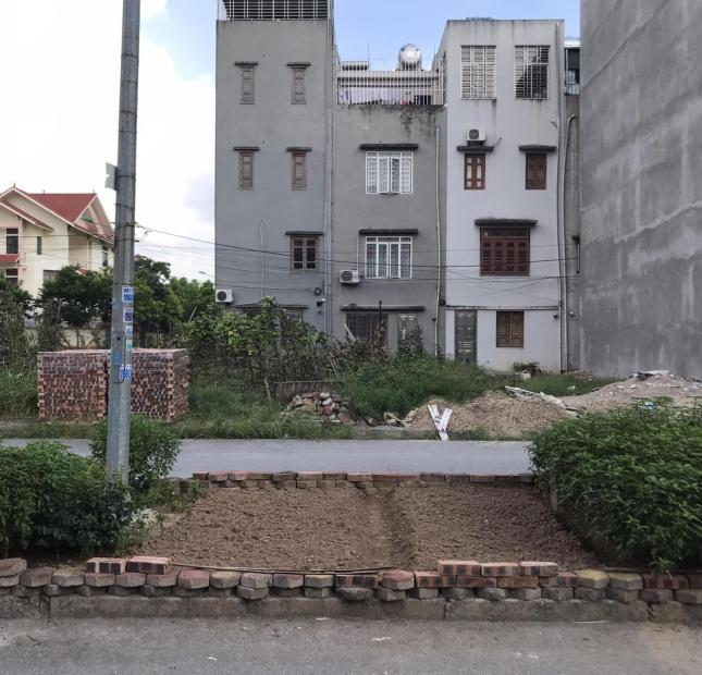 Bán gấp lô đất MT phố Phùng Chí Kiên chỉ 3,6 tỷ