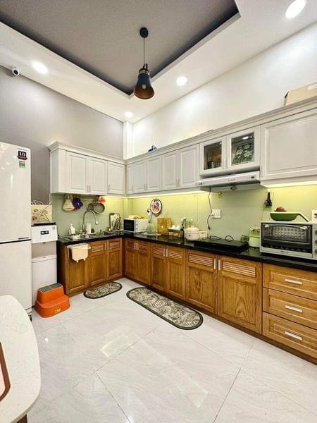 HIẾM THẾ, QUAN NHÂN, LÔ GÓC 3 THOÁNG, GARA Ô TÔ, CHỈ 8.X TỶ