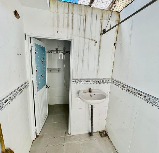 Bán nhà đường Phùng Chí Kiên chỉ 2 tỷ 85 quận Tân Phú 