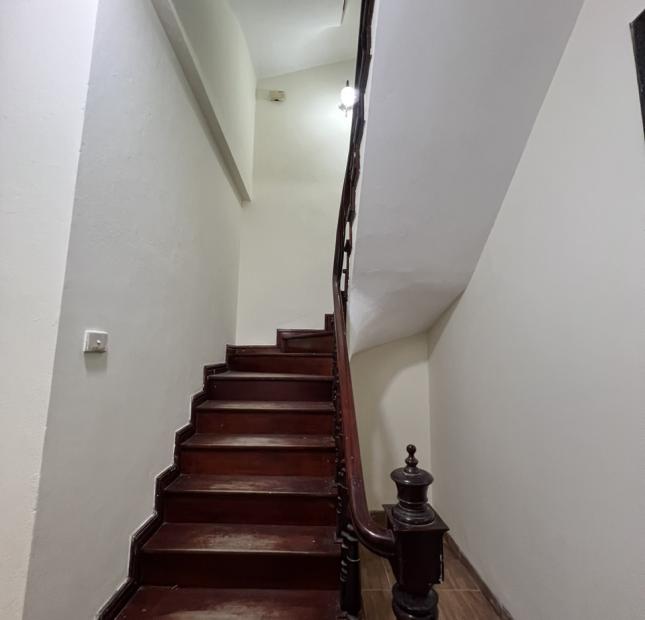 CHO THUÊ NHÀ NGÕ QUAN NHÂN 250m2 x 3T