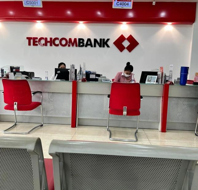 Bán tòa nhà VP 2 mặt phố Xã Đàn - Đê La Thành. 80m 7T MT6m, Vỉa hè 7m, KD sầm uất