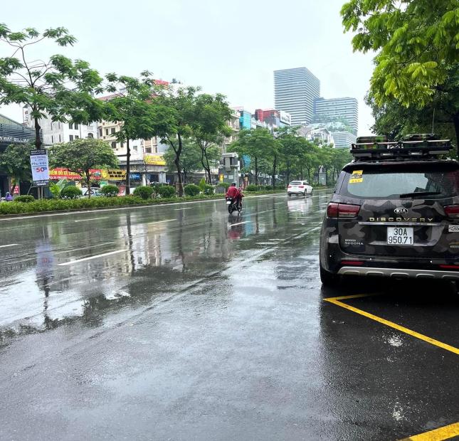 Bán tòa nhà VP 2 mặt phố Xã Đàn - Đê La Thành. 80m 7T MT6m, Vỉa hè 7m, KD sầm uất