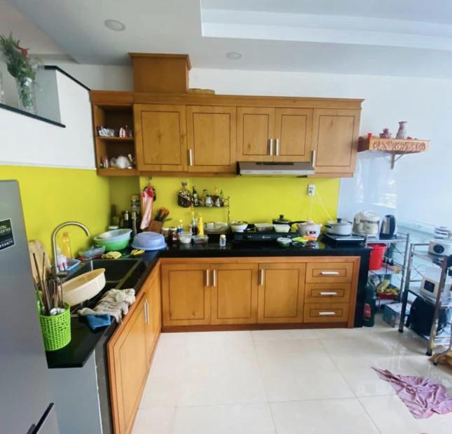 Bao đầu tư. Nhà Quận 3, đường Cách Mạng Tháng Tám, 55m2, chỉ hơn 5.5 tỷ