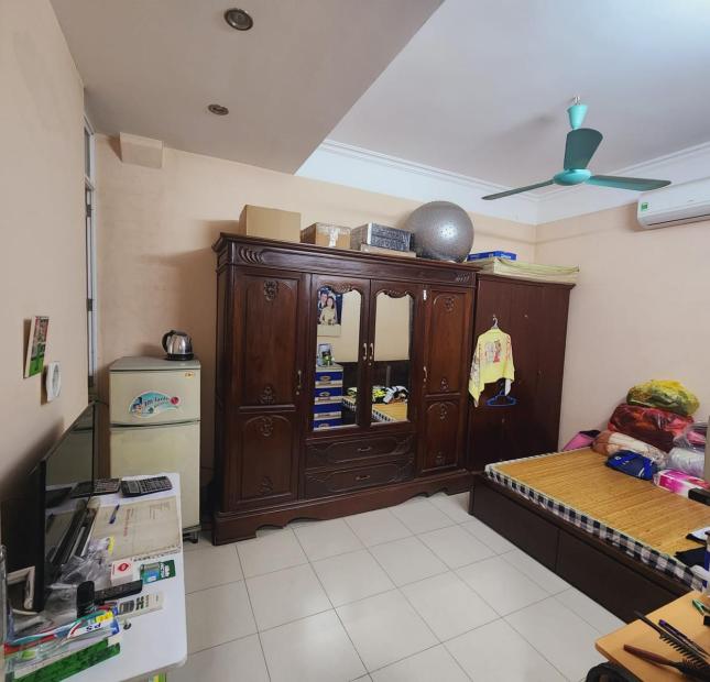 BÁN NHÀ PHÂN LÔ  TRẦN QUỐC HOÀN TT CẦU GIẤY 12.5 TỶ 60m 5T MT 5.8m GARA OTO ĐỖ CỬA 