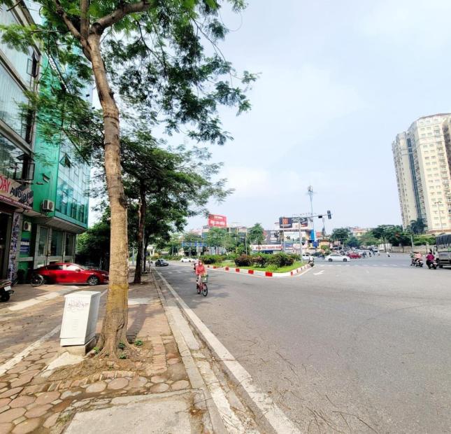 bán nhà mặt phố Cầu Giấy 1 mặt ngõ, 81m x5tầng, mặt tiền 13m, đắc địa kinh doanh
