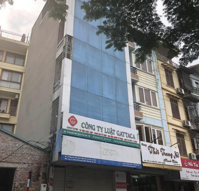 Bán Cực Gấp!!! Mặt Phố Nguyễn Đình Hoàn, Quận Cầu Giấy, 55m x 6T, Giá hơn 18 tỷ.