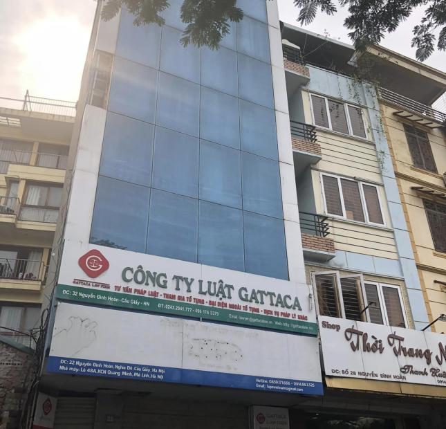 Bán Cực Gấp!!! Mặt Phố Nguyễn Đình Hoàn, Quận Cầu Giấy, 55m x 6T, Giá hơn 18 tỷ.