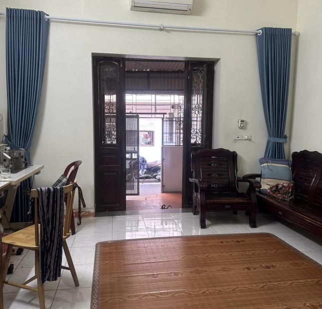 Lạc Long Quân (Thông Đường Nhật Chiêu) 75m², 2 tầng, MT 6m, giá 17.5 Tỷ Tây Hồ. Mua liên hệ: