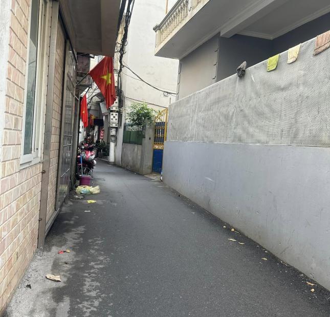 Lạc Long Quân (Thông Đường Nhật Chiêu) 75m², 2 tầng, MT 6m, giá 17.5 Tỷ Tây Hồ. Mua liên hệ: