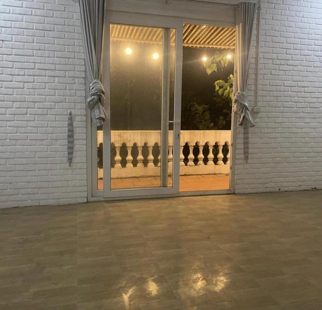 Bán nhà mặt Phố Tô Ngọc Vân 191m², 2.5 tầng, MT 10m, giá 46.5 tỷ Tây Hồ. Mua liên hệ: O94lO7l689
