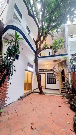 BÁN GẤP NHÀ KIM MÃ PHỐ VIP BA ĐÌNH SAU QH RA SÁT MẶT PHỐ 75M X 3 TẦNG 7 TỶ