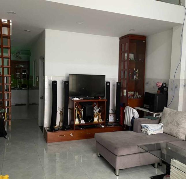 Nhà rộng mênh mông ô tô vào nhà Bờ Bao Tân Thắng 94m2 5,2 tỷ